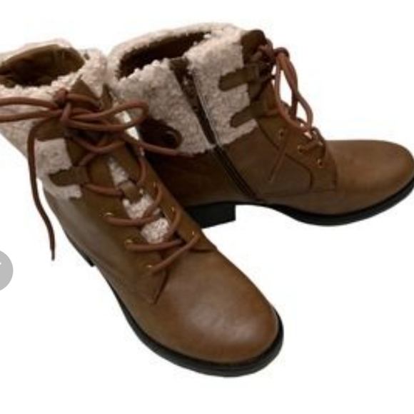 BareTraps Shoes - Reg $120 BareTraps O'Neil fur Boots Size 7.5